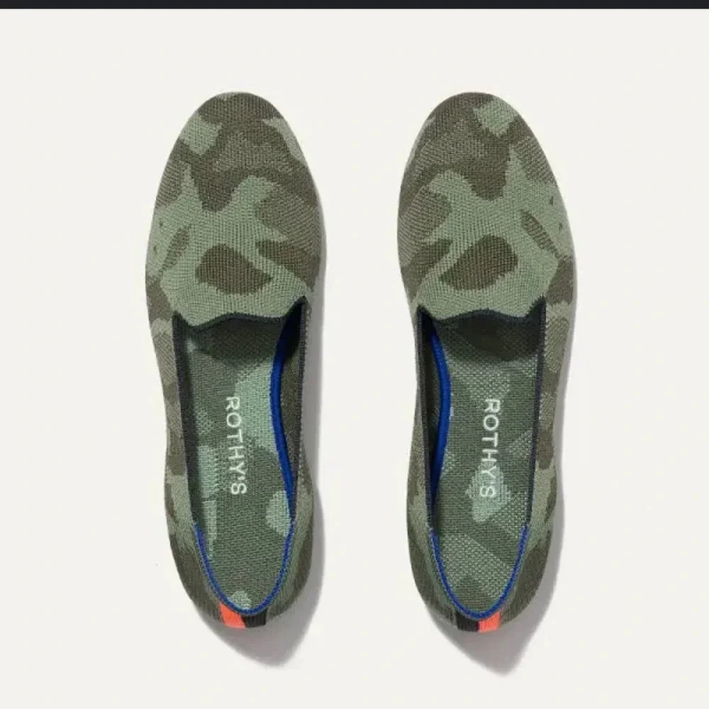 EUC Rothy’s The loafer Olive Camo Sz 6.5